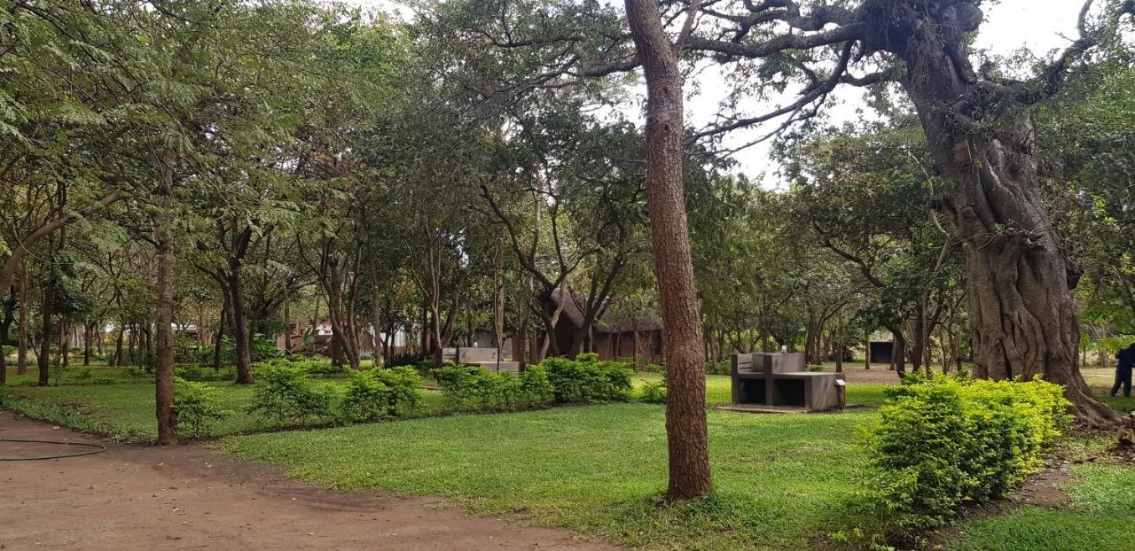 Barefoot Lodge And Safaris - Malawi Lilongwe Bagian luar foto